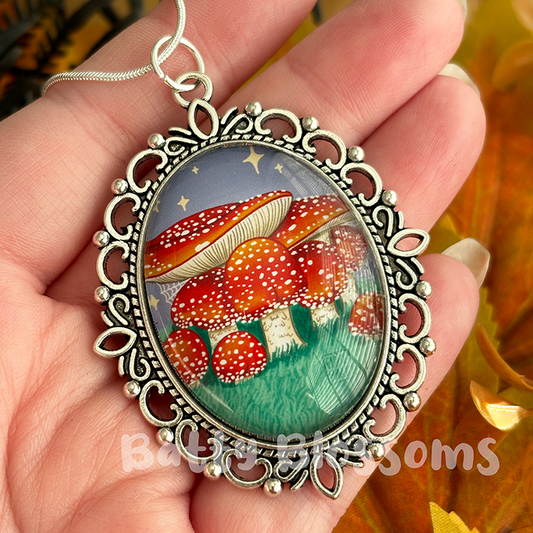 Large Toadstool cameo necklace